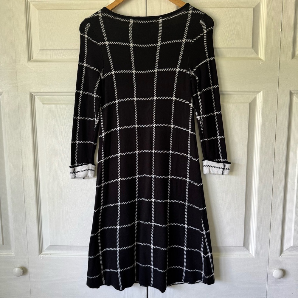 Adrienne Vittadini Grid Pattern Shift Dress – Black/White – Size XS - Picture 5 of 11